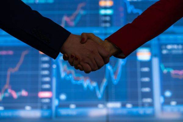 Indicele BET a înregistrat o creștere de peste 5% în luna mai, în ciuda turbulențelor politice 1 indicele bet a urcat cu peste 5 in mai in pofida incertitudinilor politice 6a25dc5298bf6