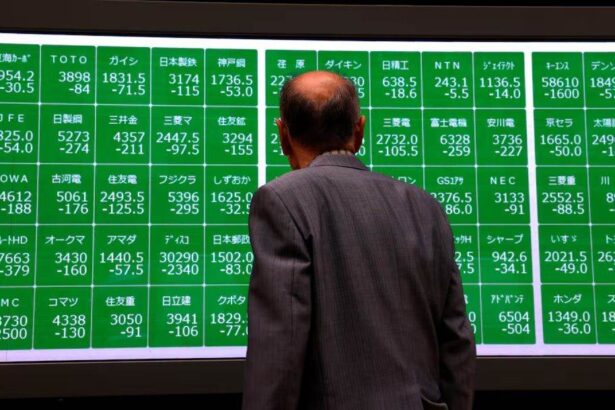 reuters valoarea dolarului si pretul petrolului avanseaza pe fondul tensiunilor geopolitice 6a2258519de53