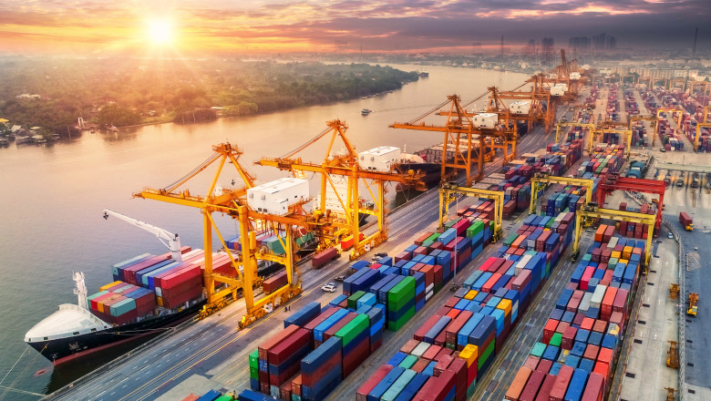 România își păstrează trendul importurilor superioare exporturilor, cu o reducere de 7% a deficitului comercial până în 2026 1 romania continua sa importe mai mult decat exporta deficitul balantei comerciale s a redus cu 7 in 2026 6a27e025b63d5