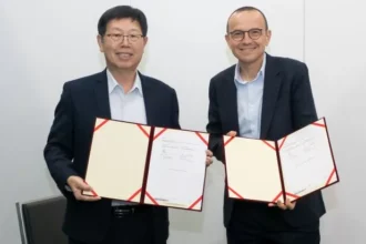 schneider electric si hon hai technology semneaza un parteneriat pentru accelerarea dezvoltarii centrelor de date ai 6a326b19176e9